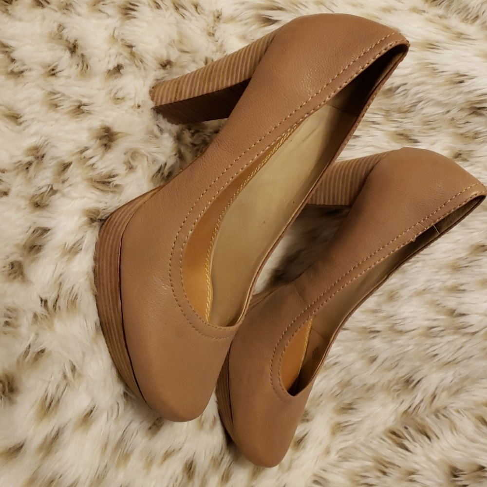 Platform Bini Pumps